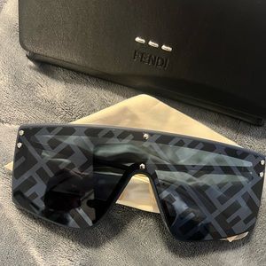 ❌SOLD❌ Authentic Fendi Unisex Monogram Sunglasses